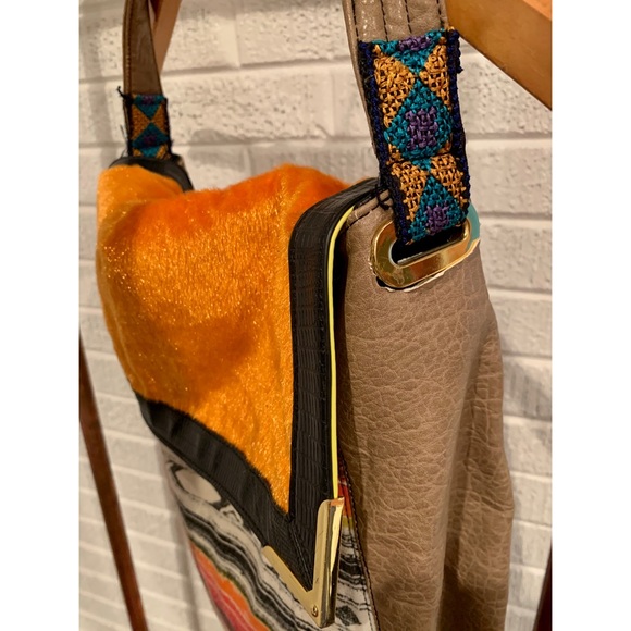 Aztec Bag - Picture 2 of 3